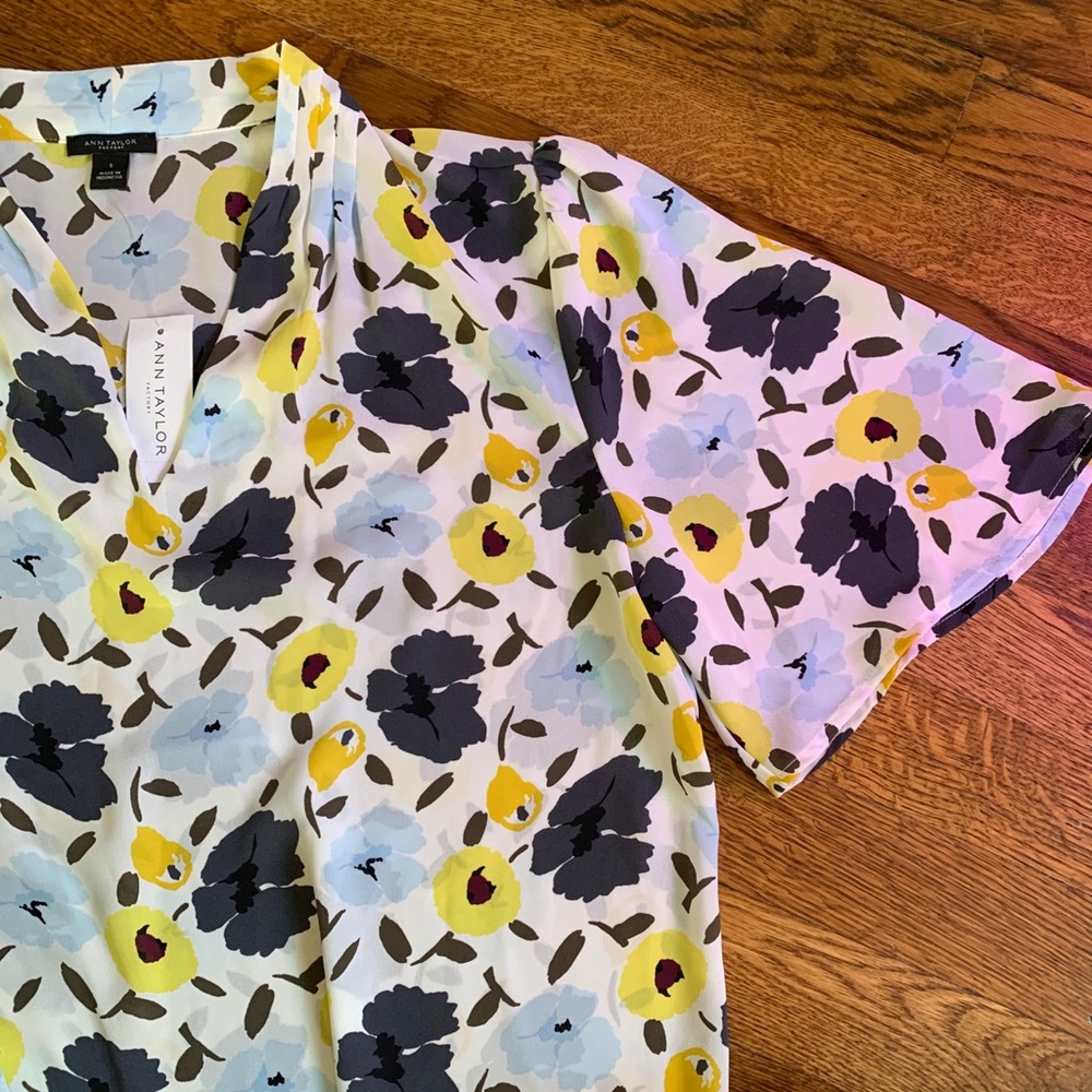 Loft Floral Print Flutter Sleeve Top